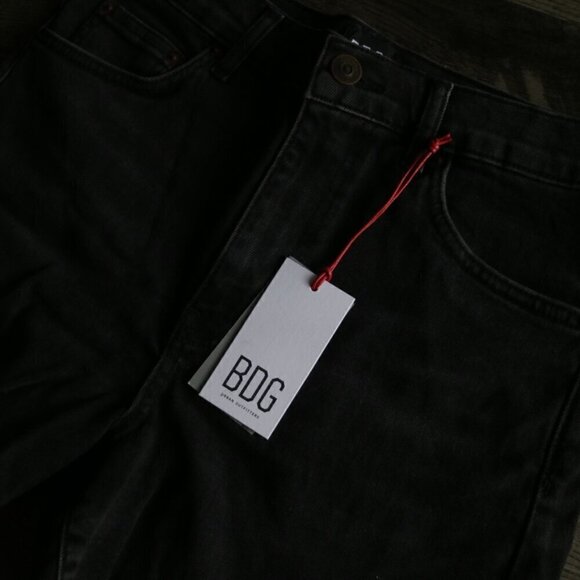 NWT Urban Outfitters BDG Black Shorts Size 26 A Line Denim - Picture 5 of 7